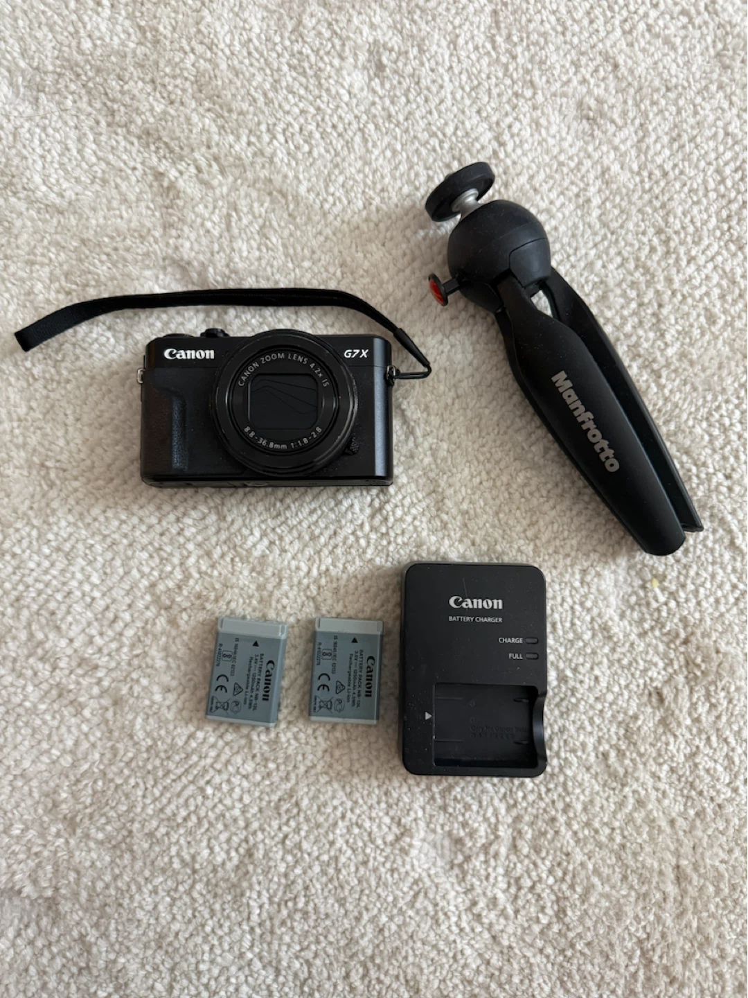 Canon G7X Digital Camera Bundle with Tripod & Charger