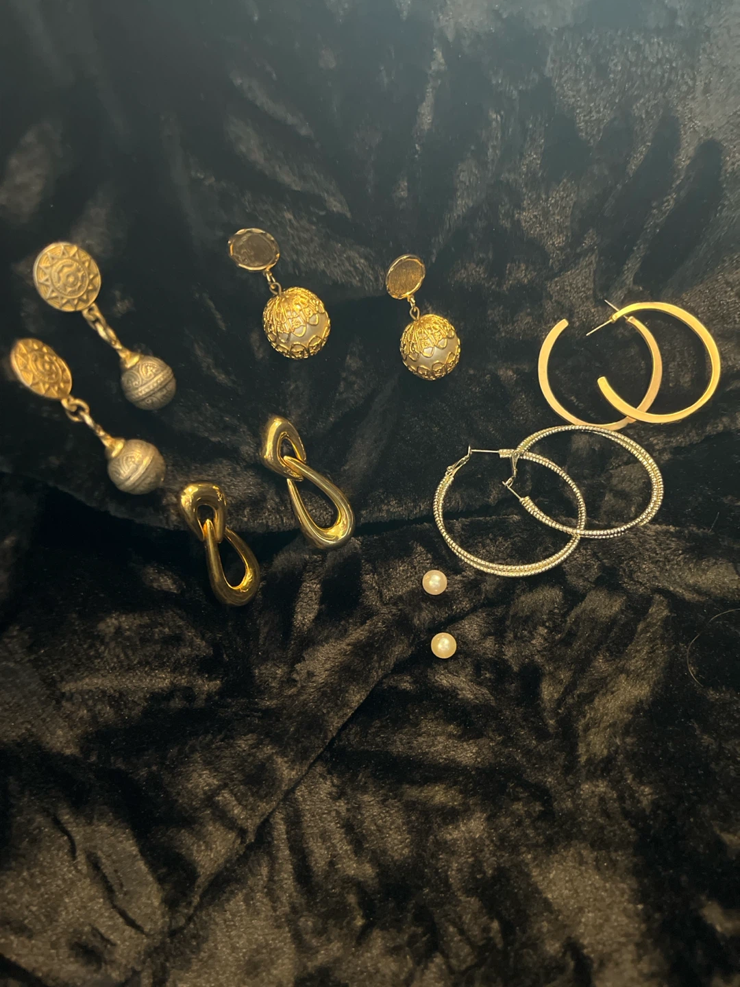 Assorted Gold & Silvertone earrings