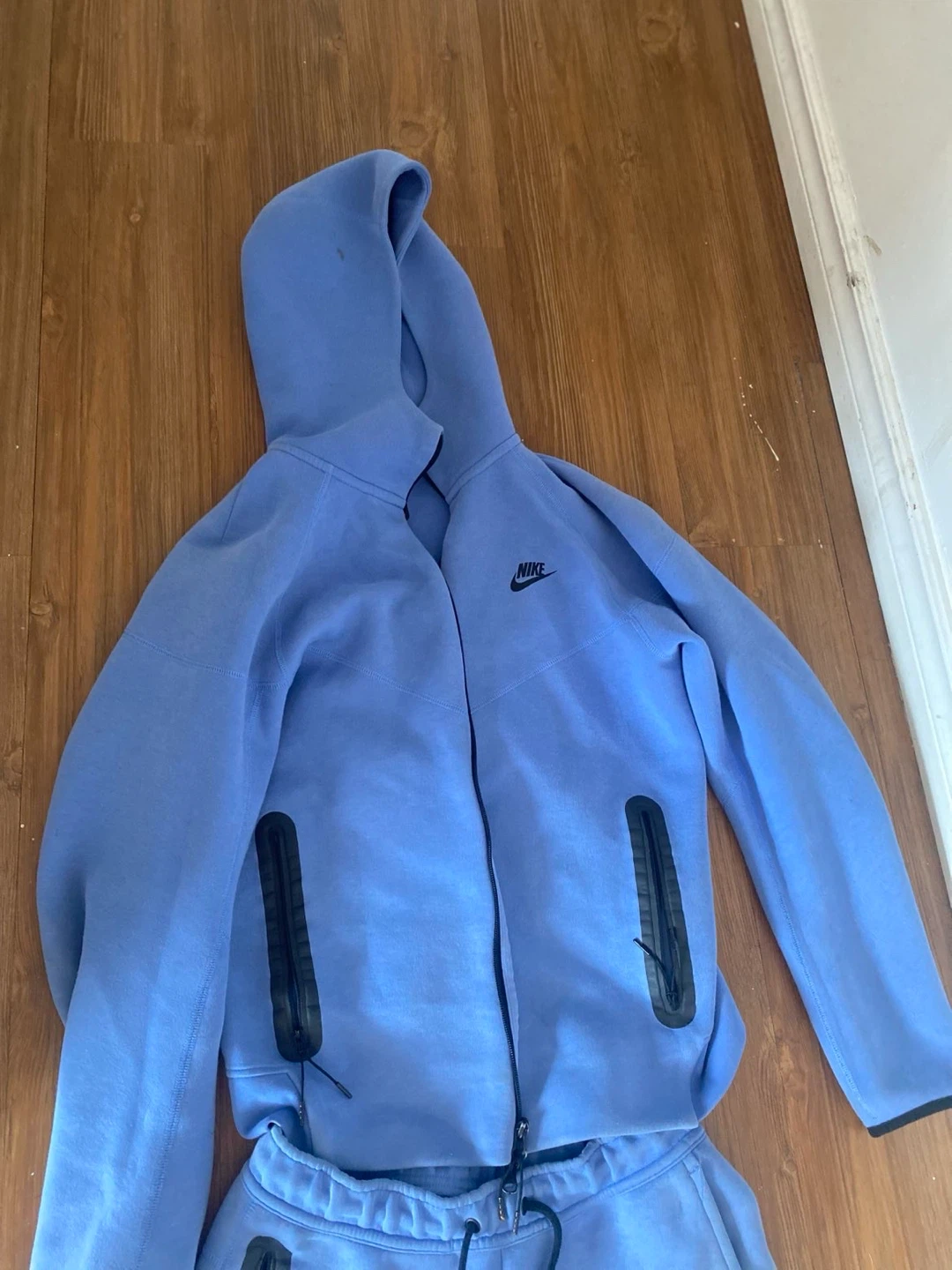 Nike Tech Fleece Hoodie and Pants Set - photo 2