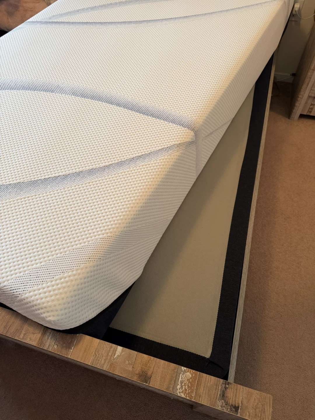 Pediatric twin mattress, mattress pad and box - photo 3