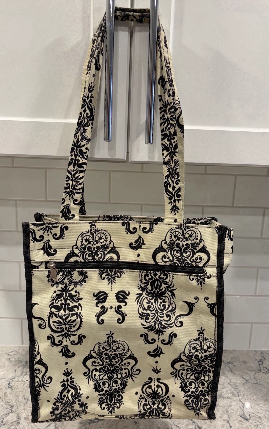 Women’s Cream and Black Damask Print Purse/Tote Bag - photo 2