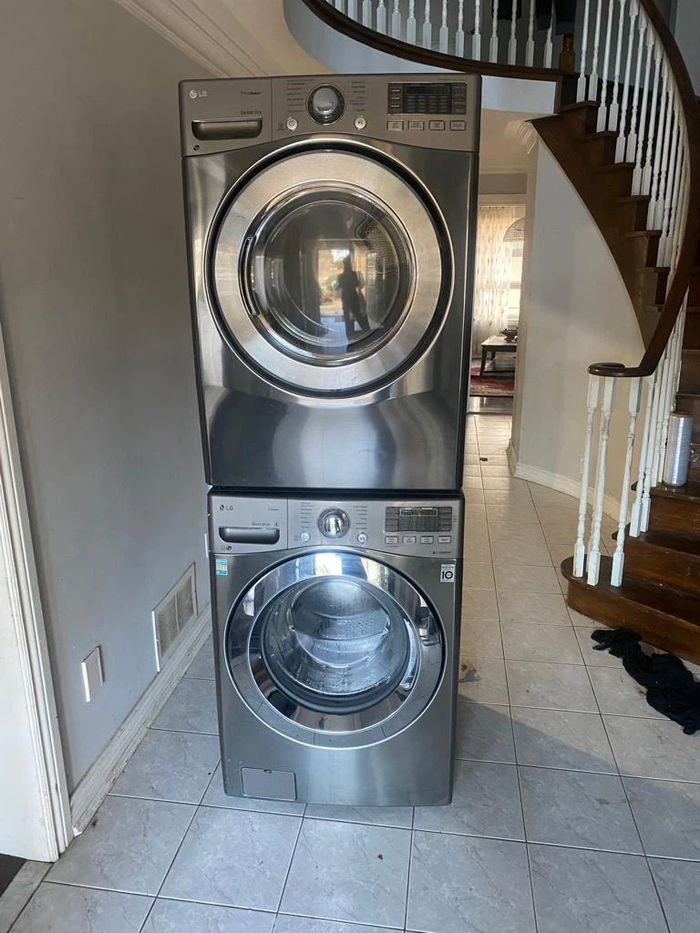 Like NEW 2024 LG washer dryer can deliver
