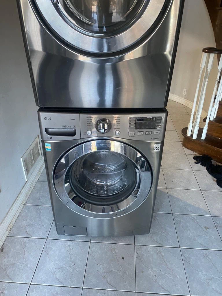 Like NEW 2024 LG washer dryer can deliver - photo 2