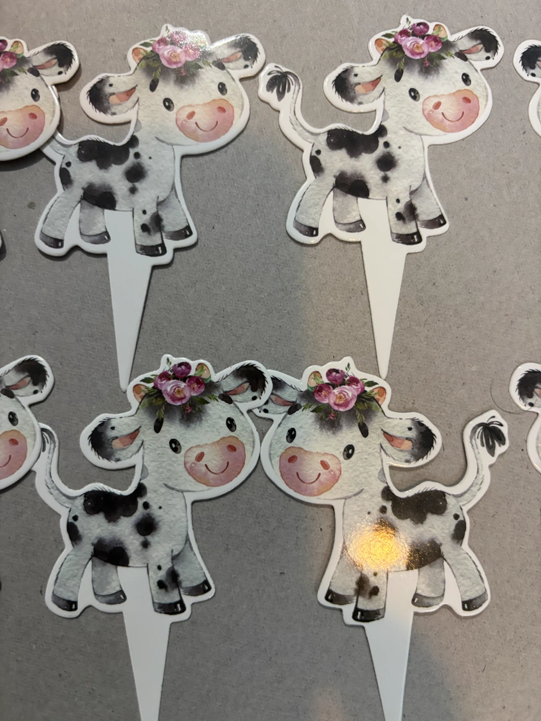 Cute Cow Cupcake Toppers - photo 2