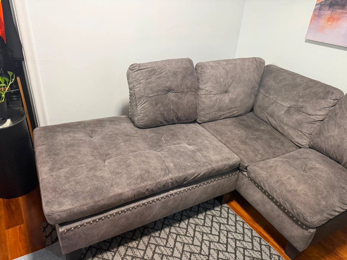 MOVING SALE ‼️ Grey Sectional Couch with Chaise