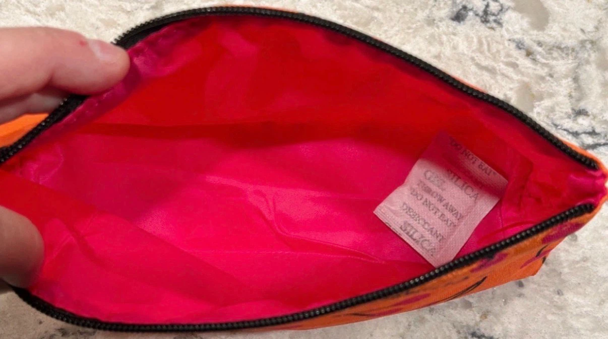 Clinique Orange Cherry Make Up/Cosmetic Bag - photo 3