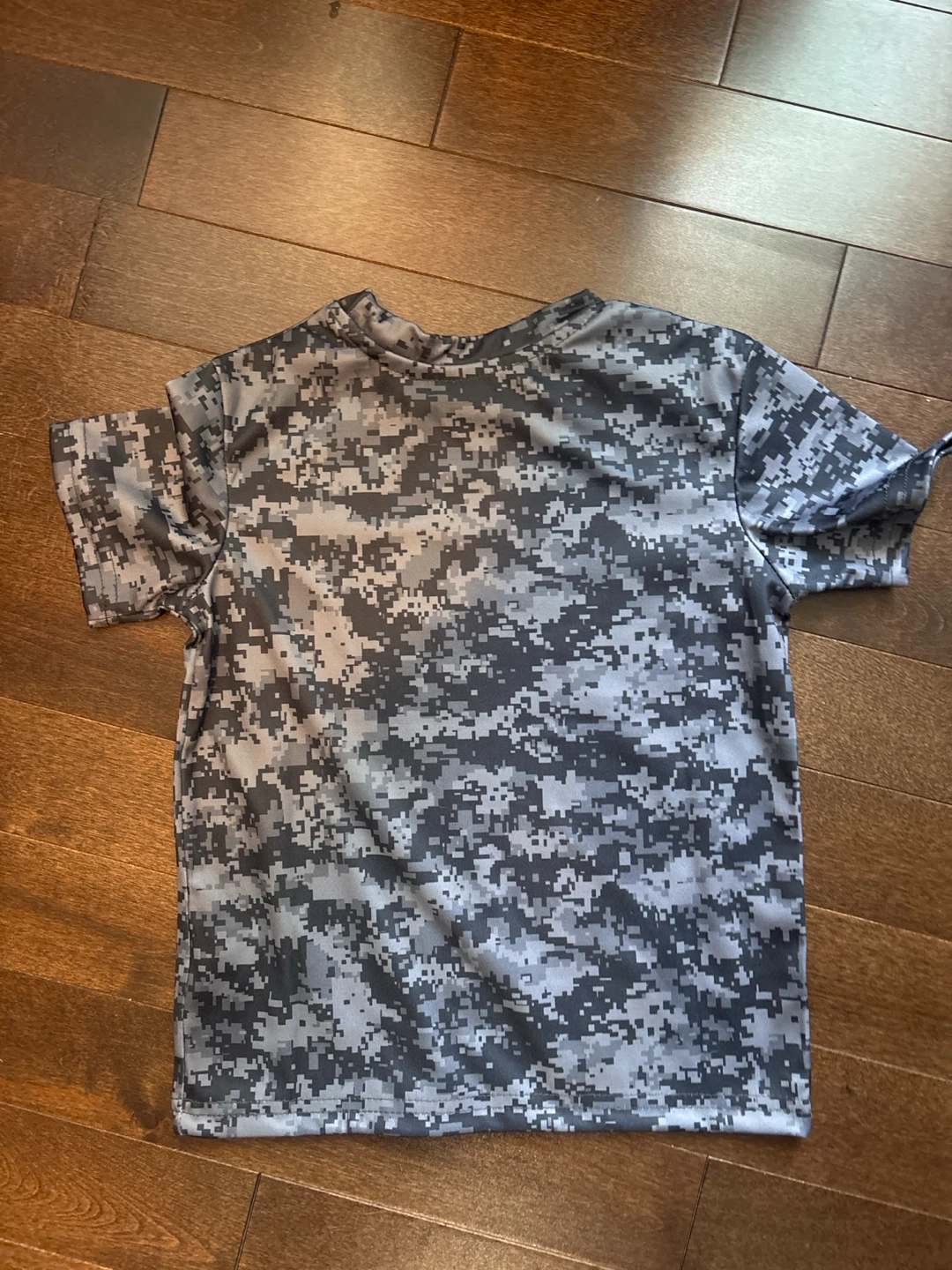 Monster Jam Grave Digger T-Shirt Size 4T - photo 2
