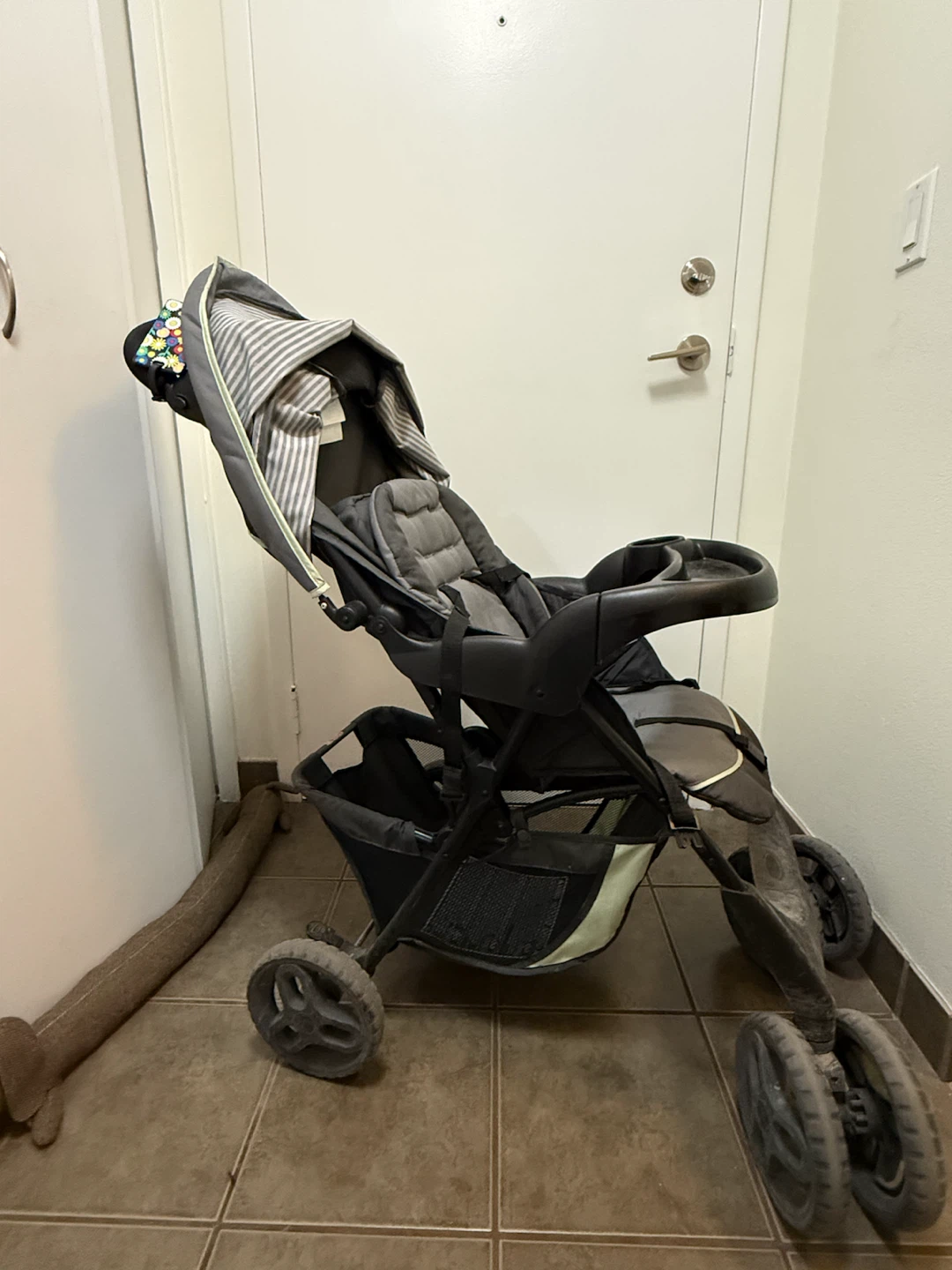 Stroller with Universal Winter Rain Cover and baby bunting bag - photo 3
