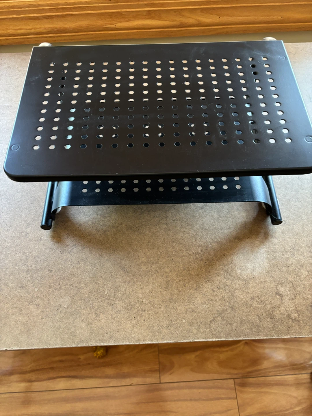 Black Metal Vented Laptop or Monitor Stand - photo 4