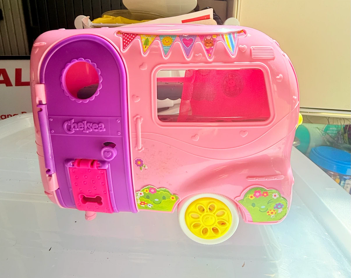 Pink Chelsea Toy Camper - photo 3