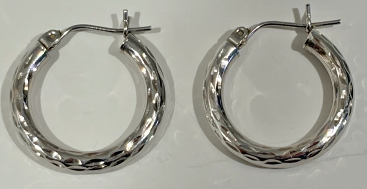 14K (Stamped) White Gold Textured/Diamond Cut Hoop Earrings