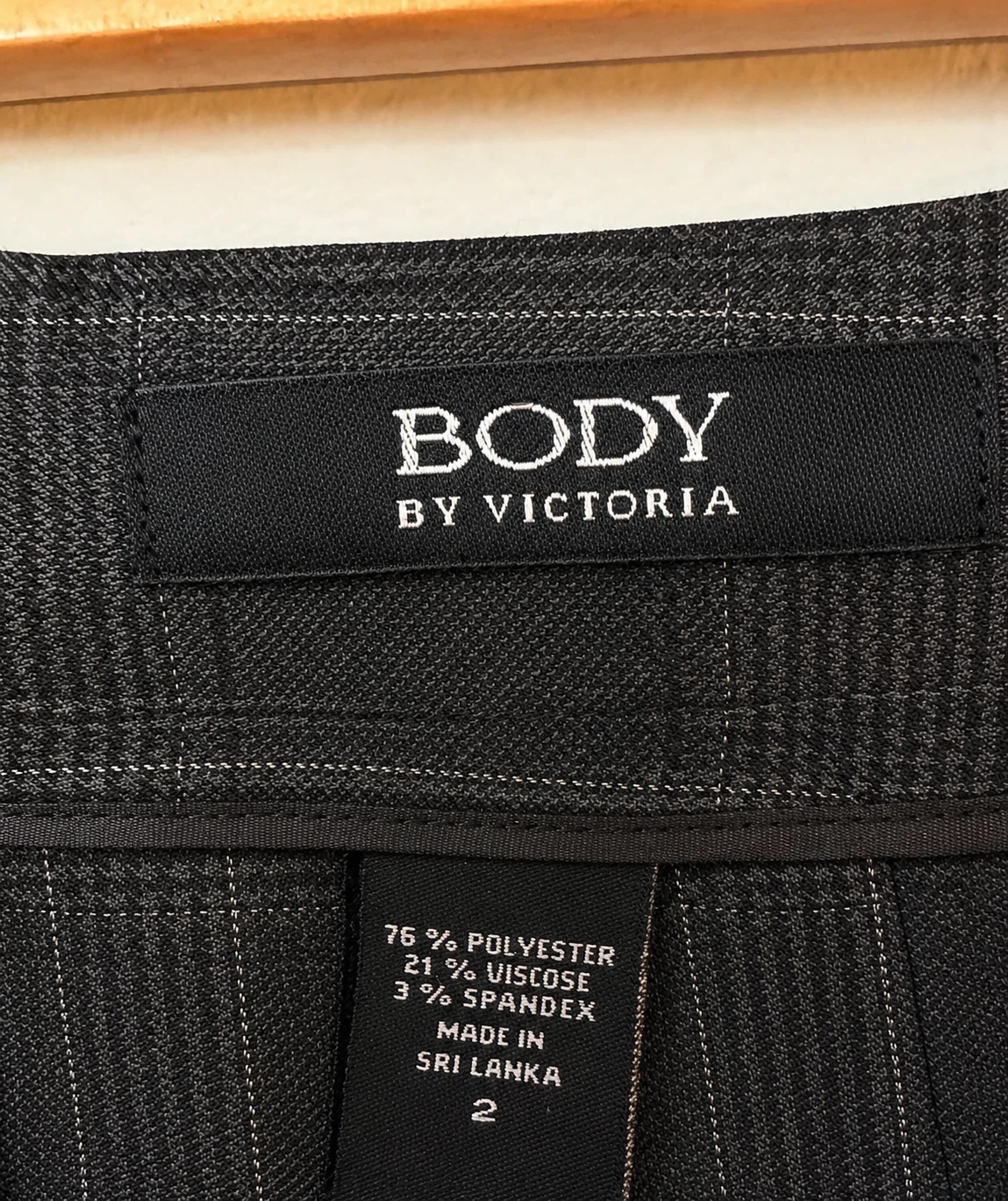 Body by Victoria Plaid Pencil Skirt Size 2 - photo 4