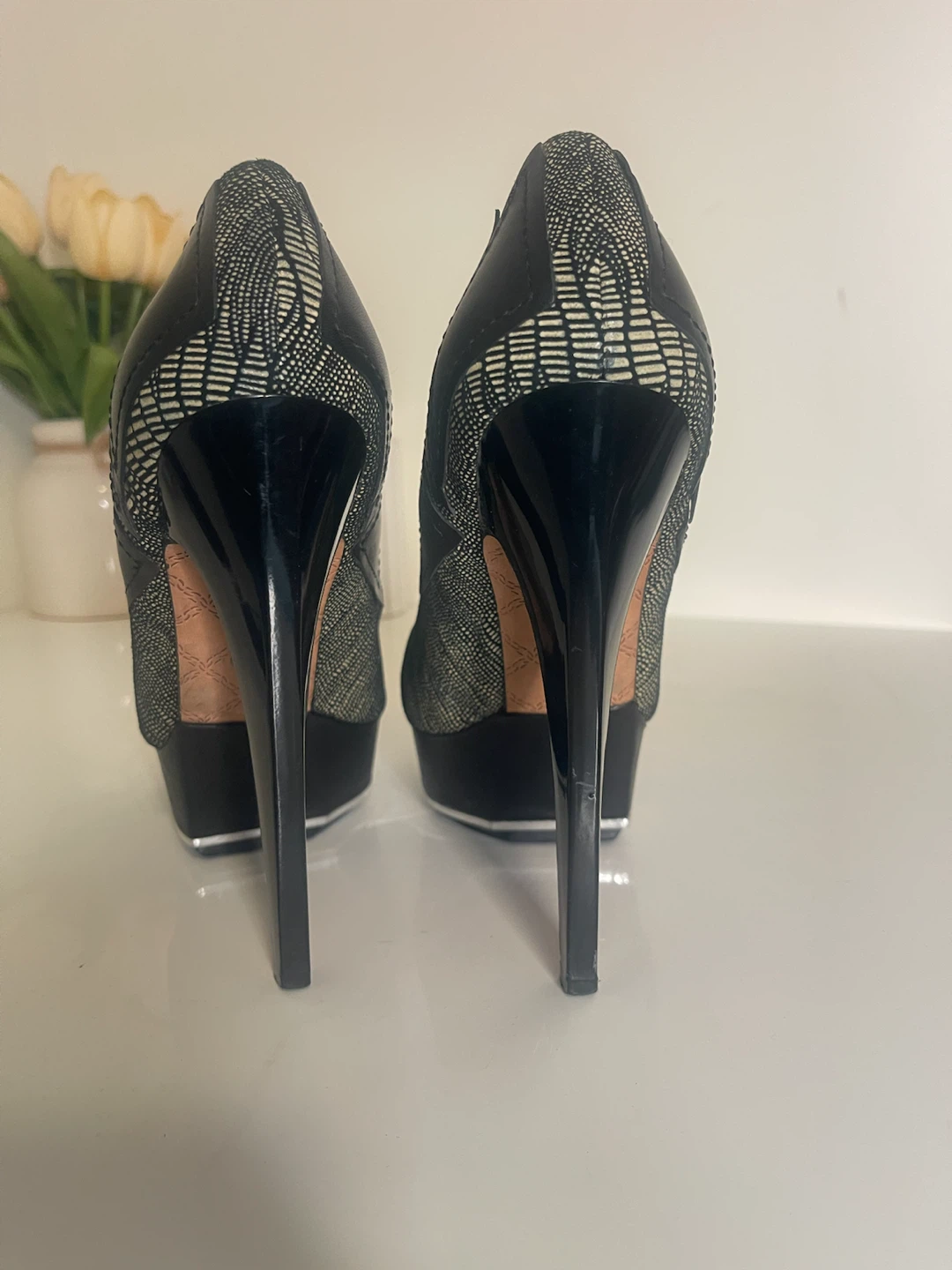 Black & White Patterned Platform Heels - photo 3
