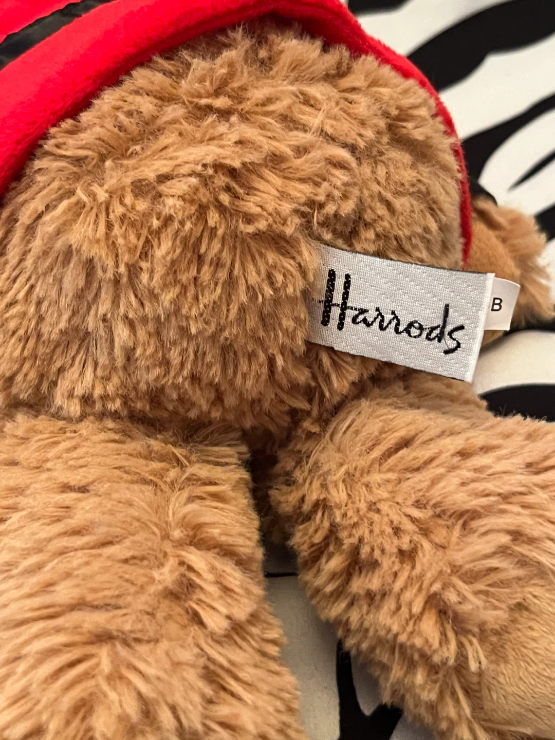 🏴󠁧󠁢󠁥󠁮󠁧󠁿 Harrods Guardsman teddy bear 🏴󠁧󠁢󠁥󠁮󠁧󠁿 - photo 4