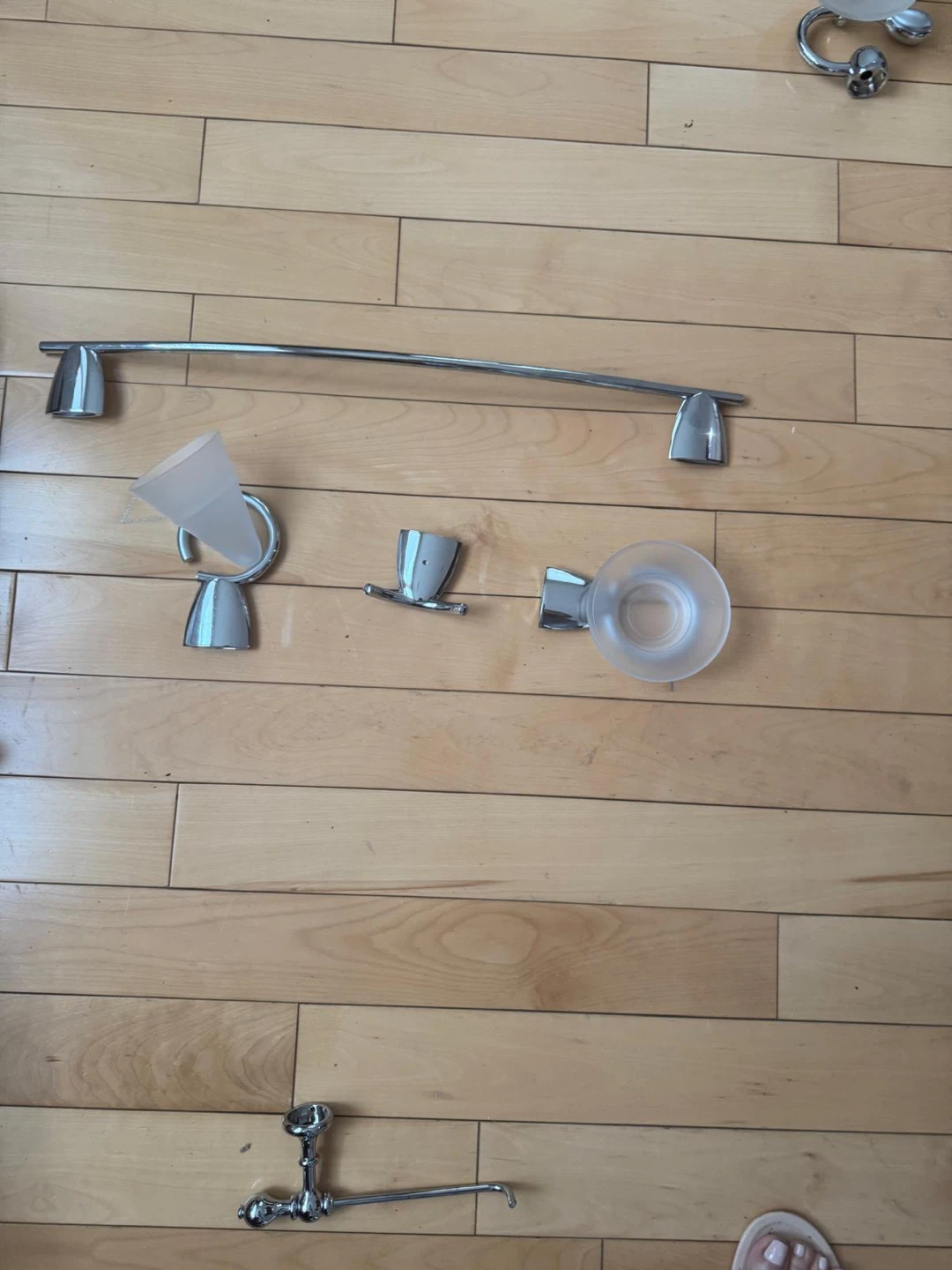 Chrome Bathroom Accessory Set - photo 2