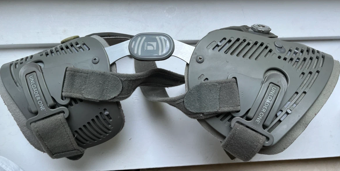 Ösur Unloader One Knee Brace - photo 2