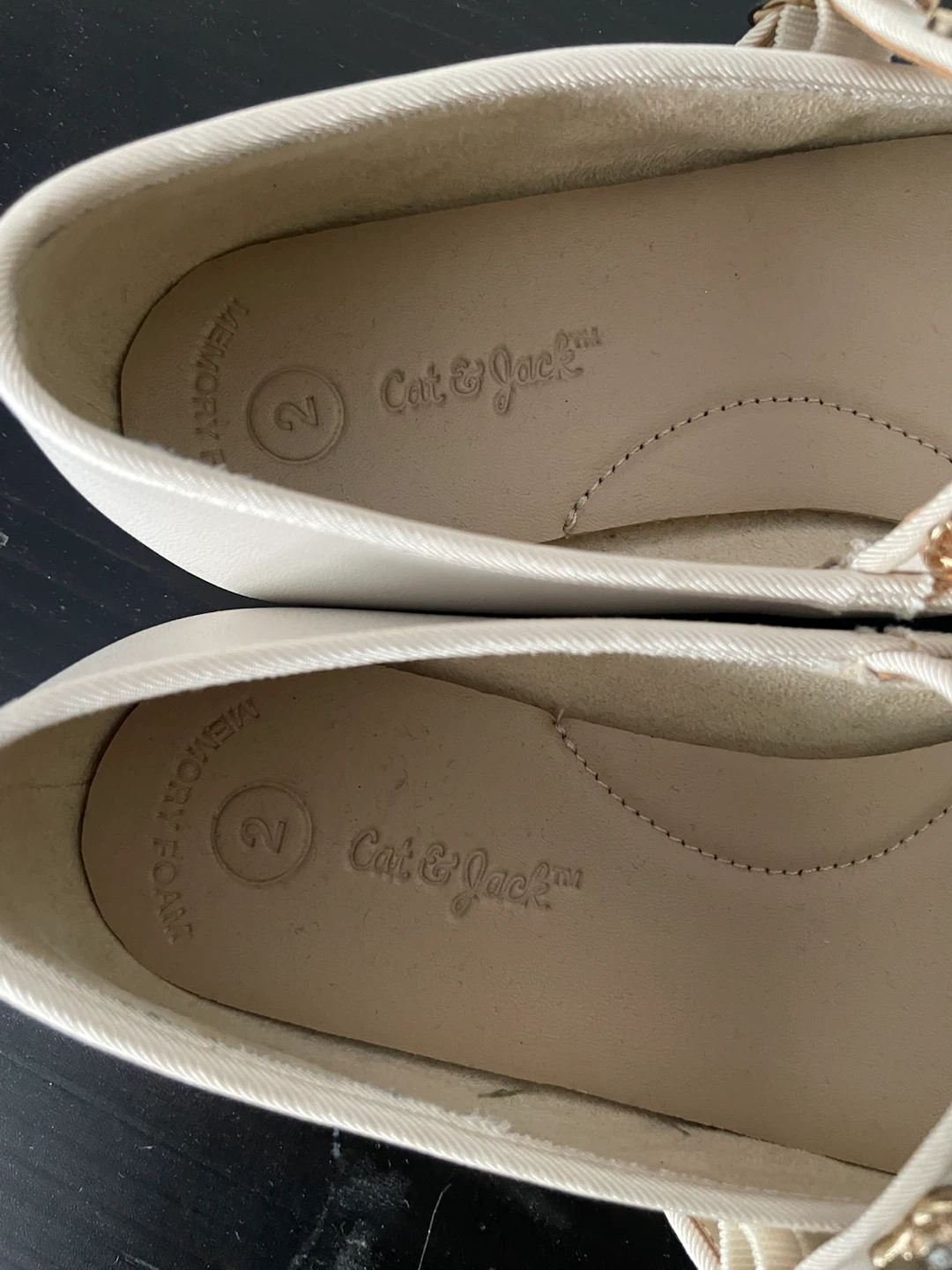 Cat & Jack White Falts, Kids Shoes Size 2 - photo 2