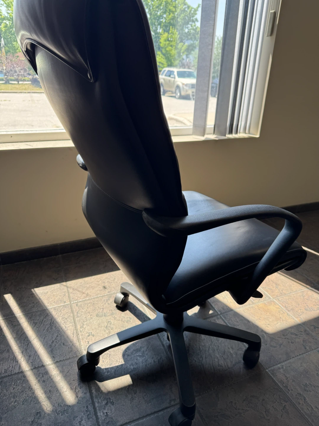 Black Leather Office Chair - photo 2