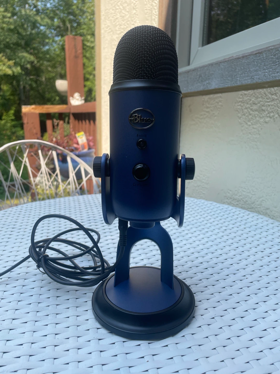Blue Yeti USB Microphone - Navy