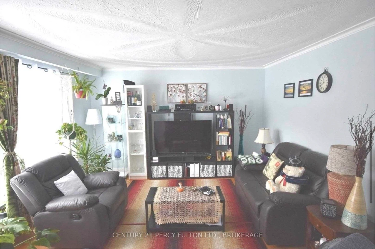Bungalow main floor for rent