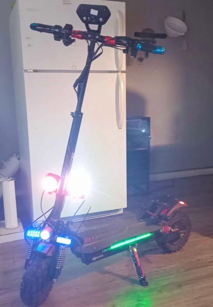 Zardton Electric Scooter