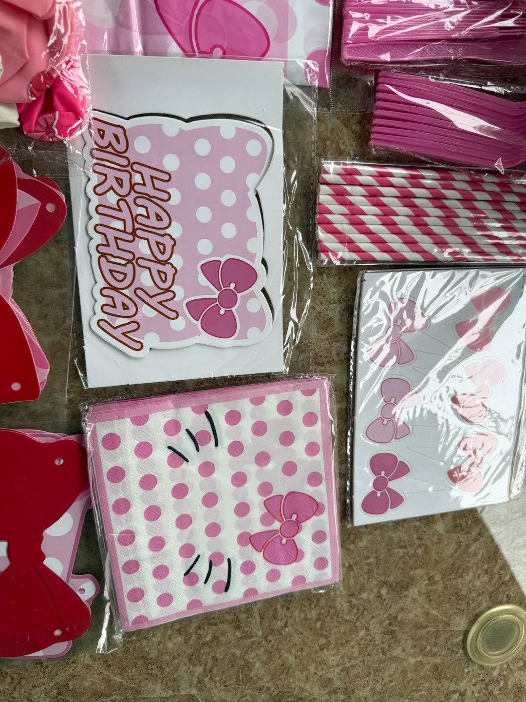 Hello Kitty Birthday Party Supplies Set - photo 5