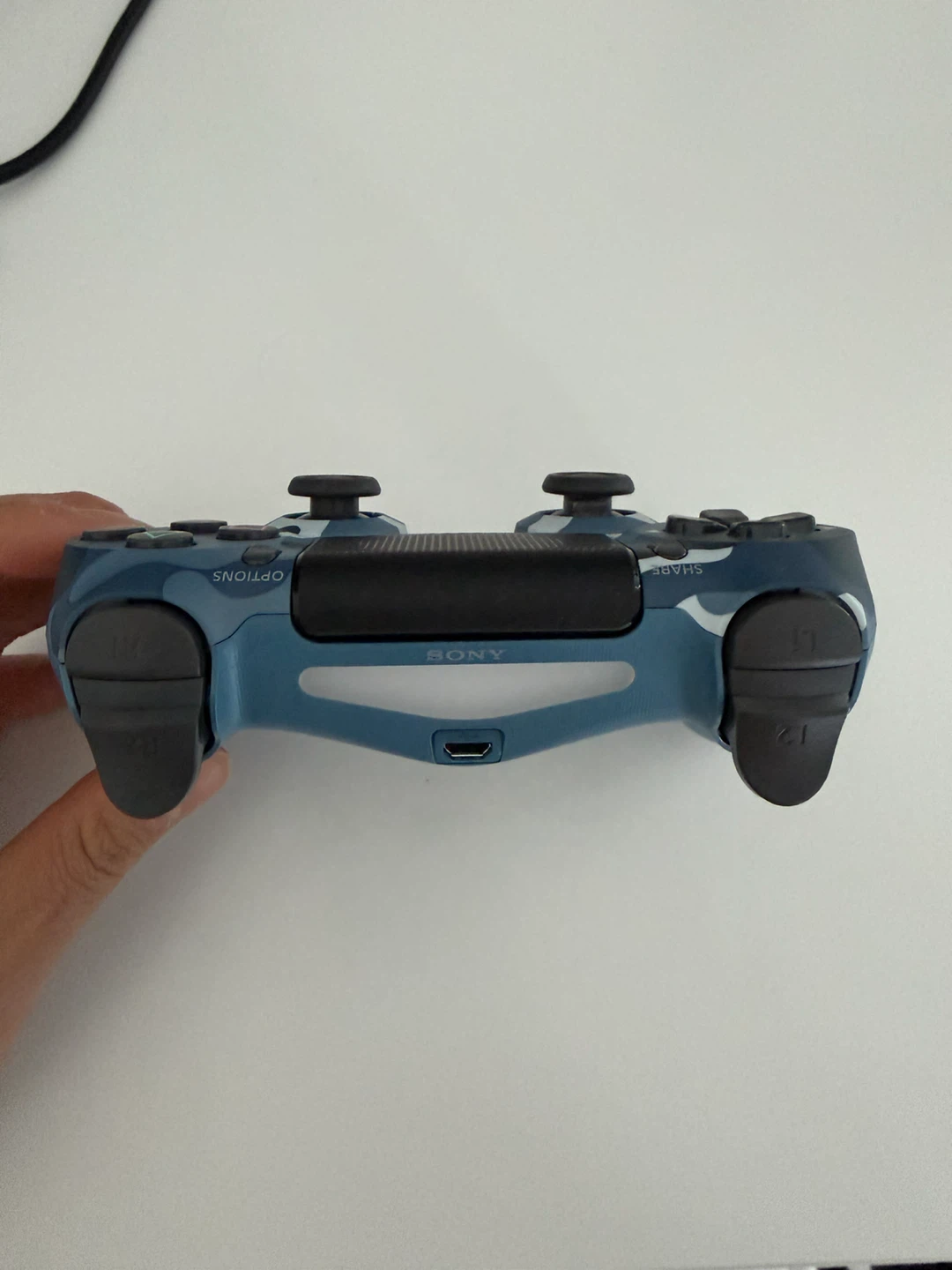 Sony PlayStation 4 DualShock 4 Wireless Controller - Blue Camo - photo 4