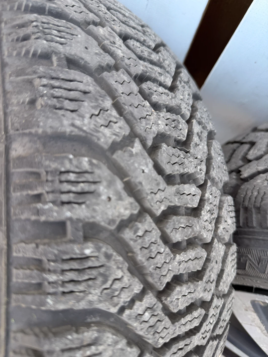Set of 4 Goodyear Winter Tires with Rims - photo 5