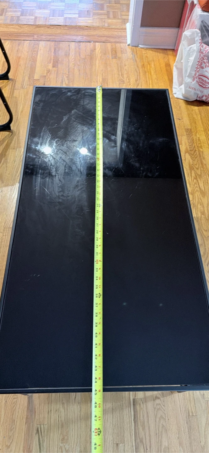 Moving sale !! Must sale !! Black Glass Coffee Table with Shelf - photo 3
