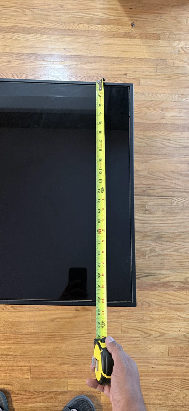 Moving sale !! Must sale !! Black Glass Coffee Table with Shelf - photo 4