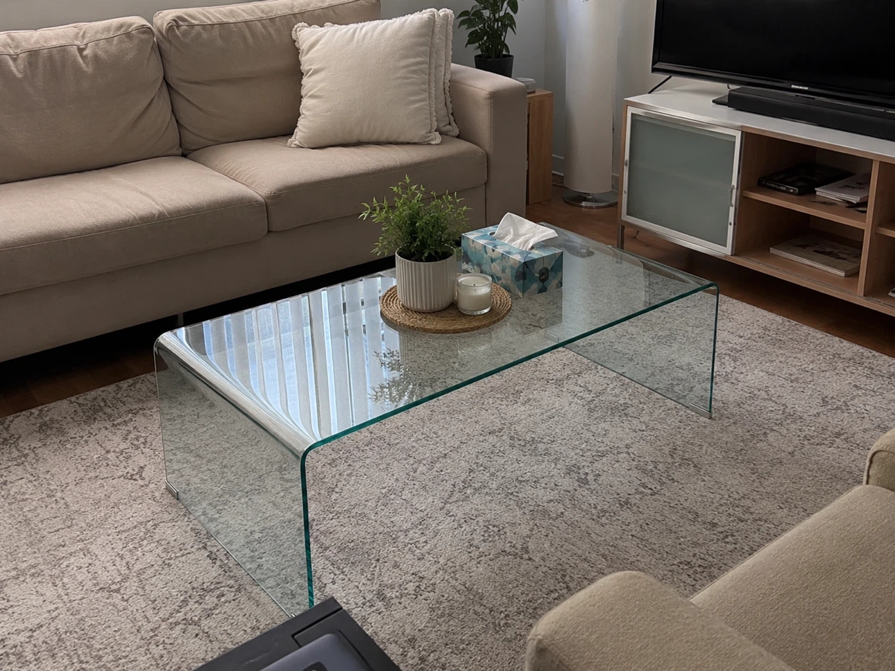 Curved Glass Coffee Table - photo 2