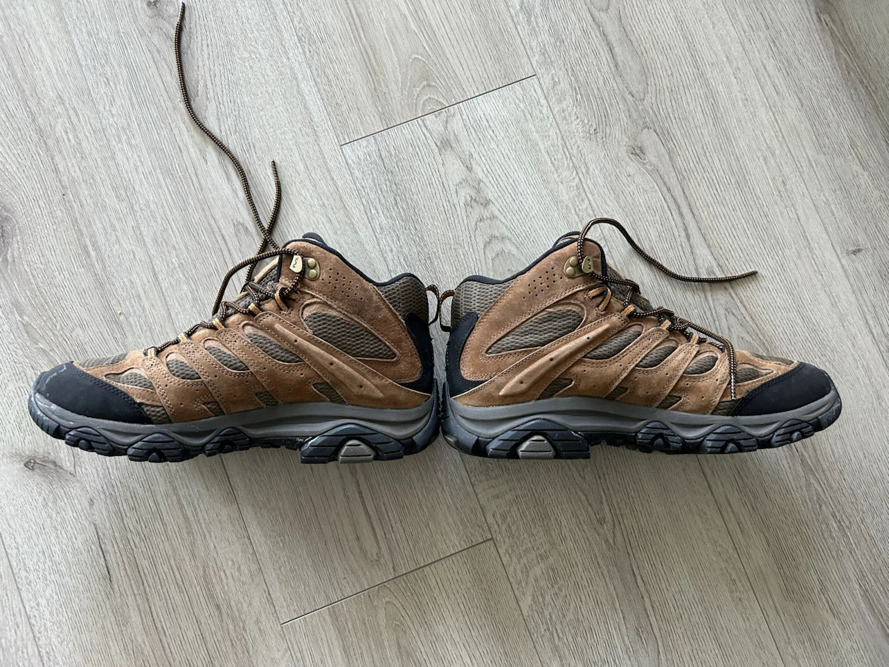 Merrell Men’s Waterproof Hiking Boots (Size 10 US) - photo 3