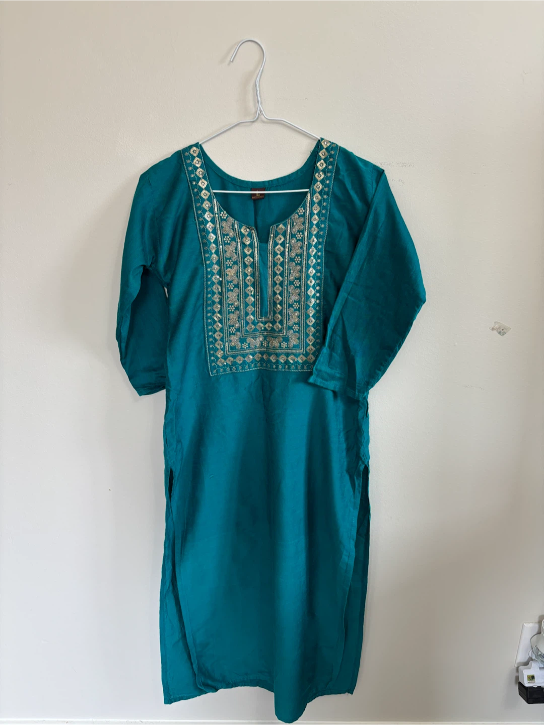 Avaasa Teal and mustard Embroidered Kurti