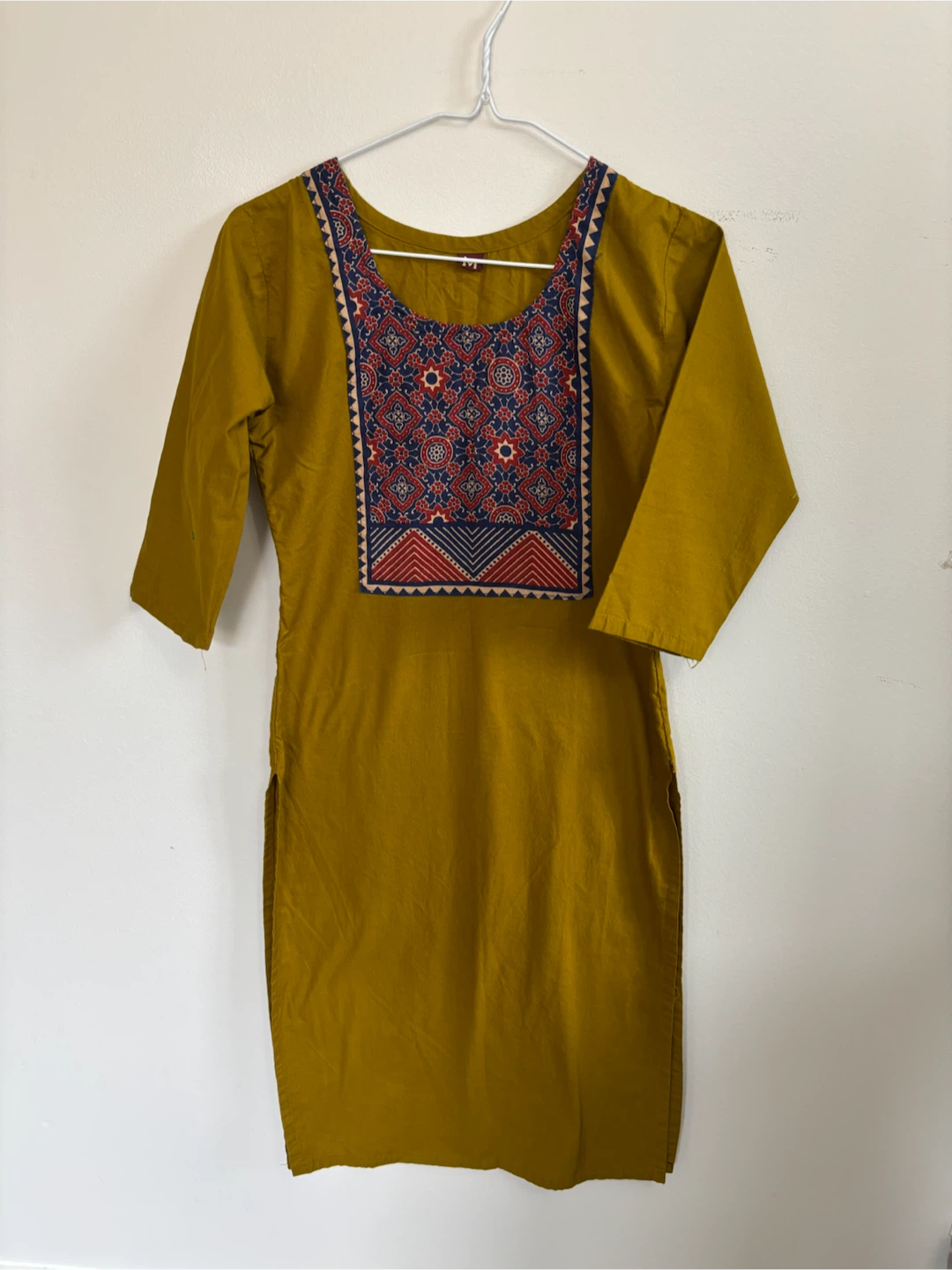 Avaasa Teal and mustard Embroidered Kurti - photo 4