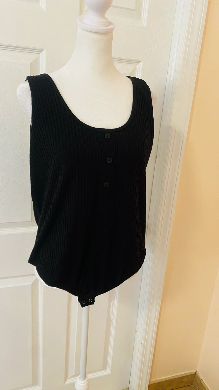 Express bodysuit size xl
