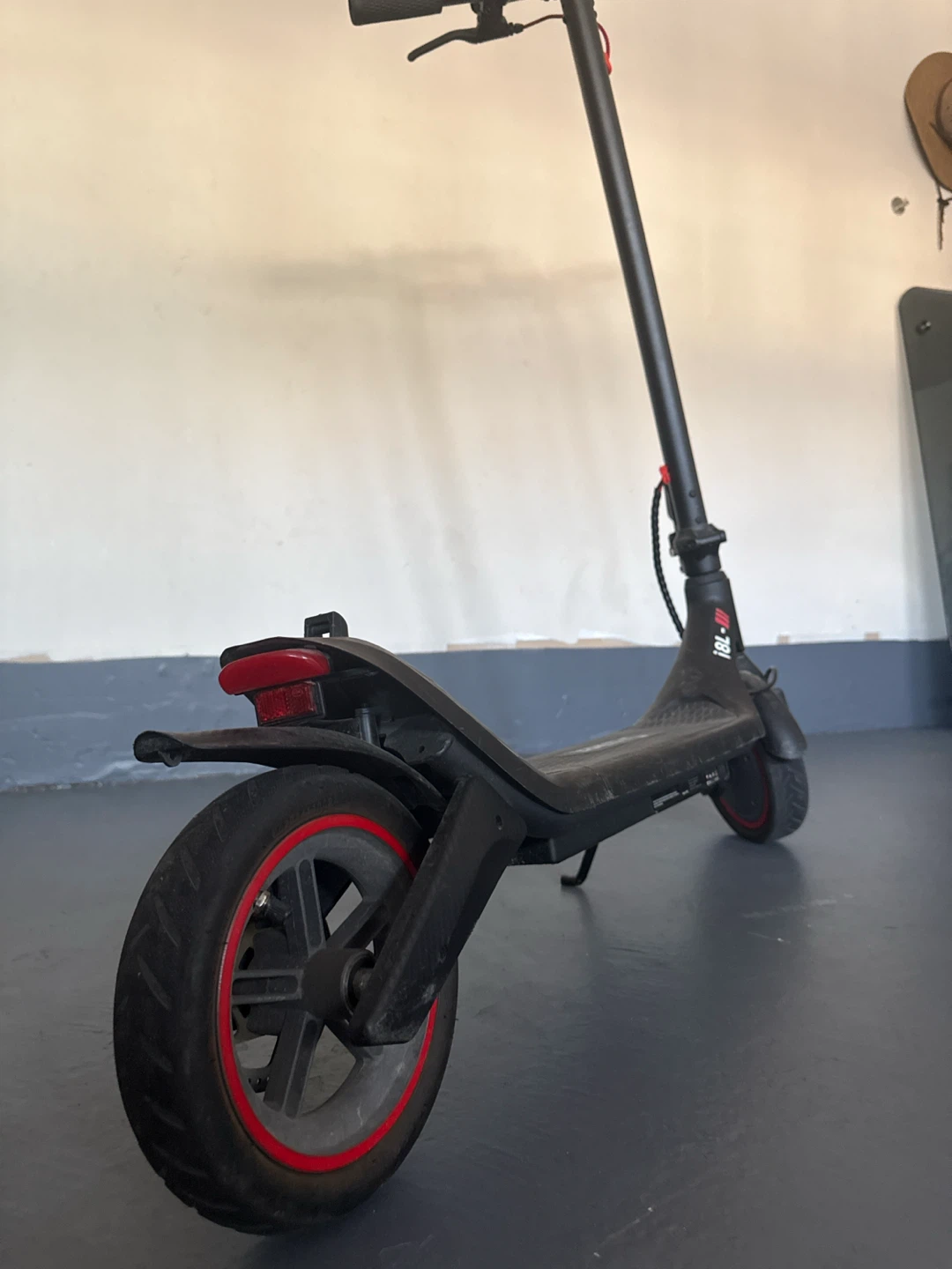 iScooter Electric Scooter - photo 3