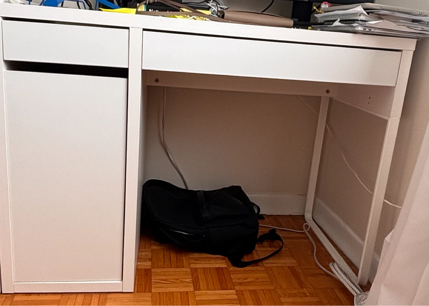 IKEA MICKE desk - photo 2