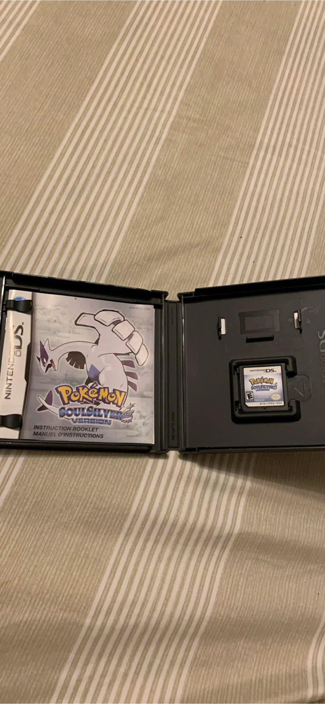 Pokemon SoulSilver Version Nintendo DS Game - photo 2