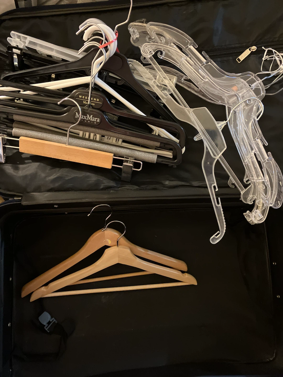 Mixed Brand Hangers - BOSS, Lauren, Marina Rinaldi, MaxMara - photo 5
