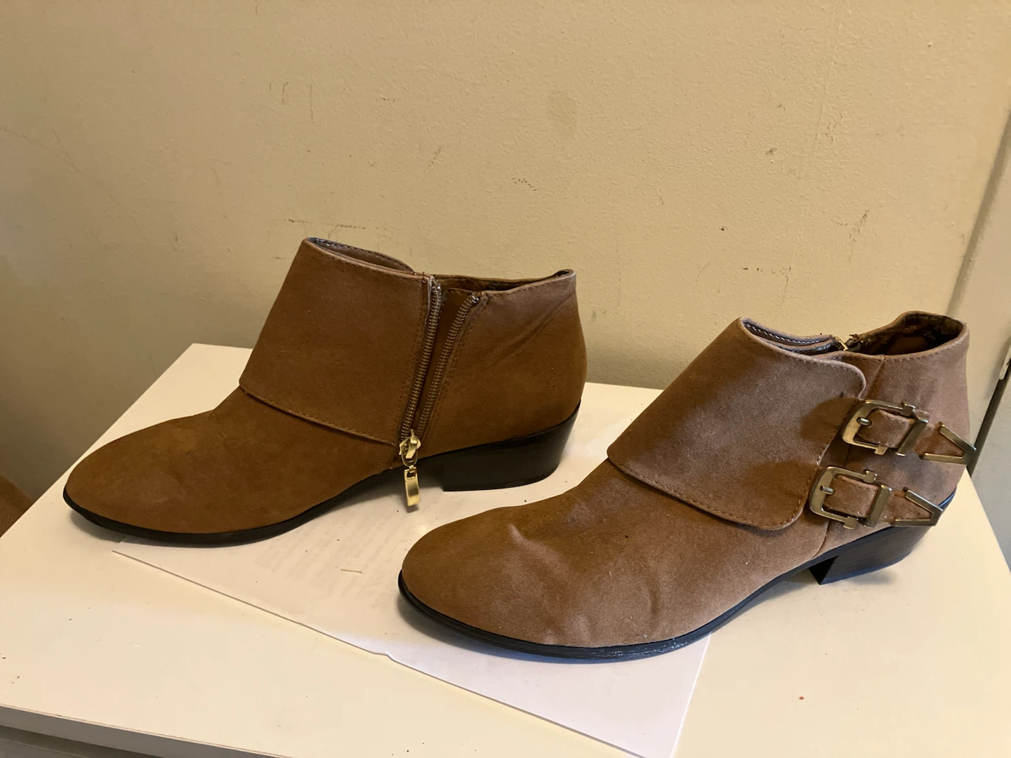 Brown Suede Ankle Boots-size 7-8 - photo 3