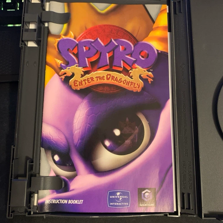 Spyro: Enter the Dragonfly Nintendo GameCube Video Game - photo 3