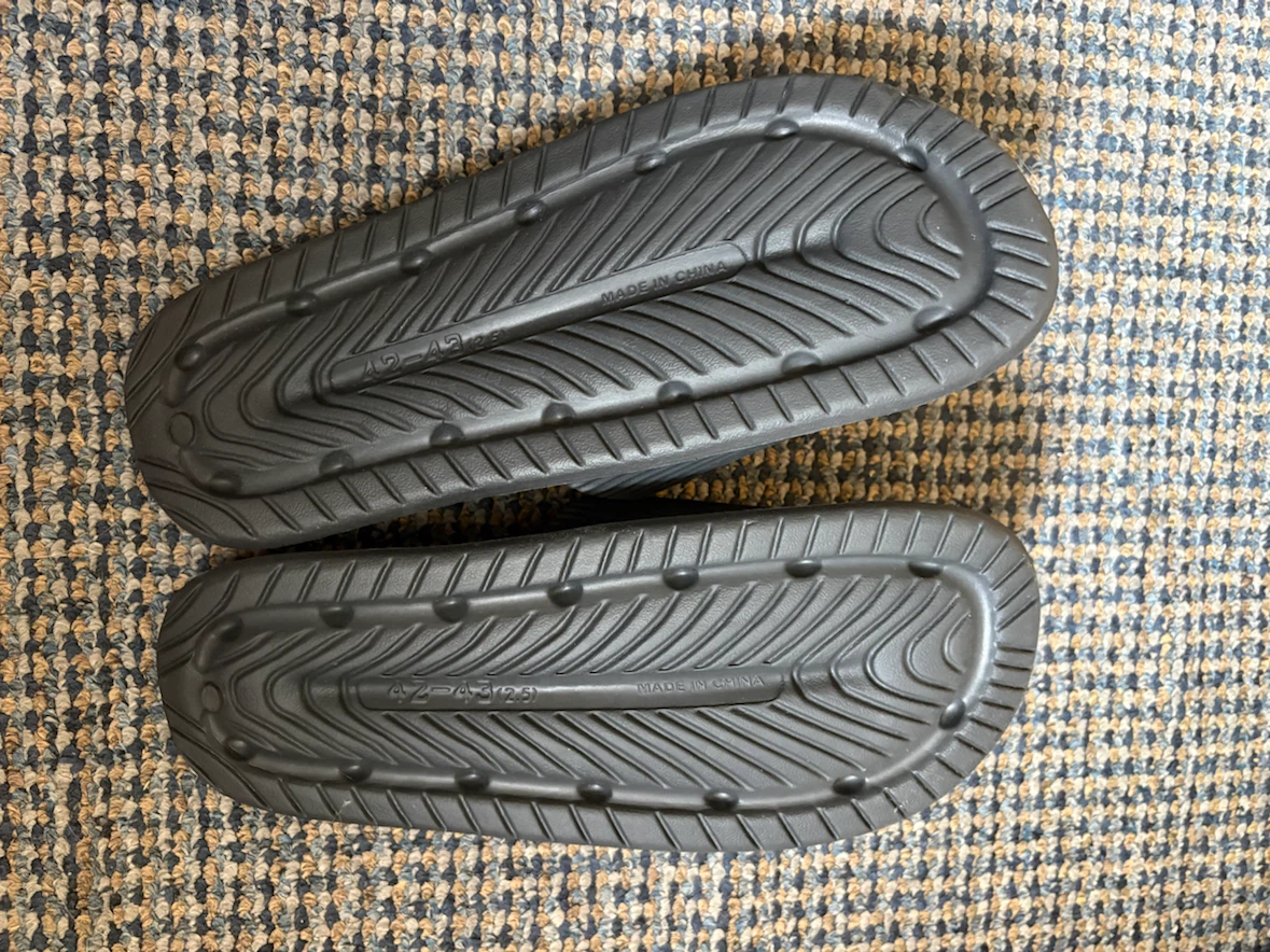 Black Slides - photo 2