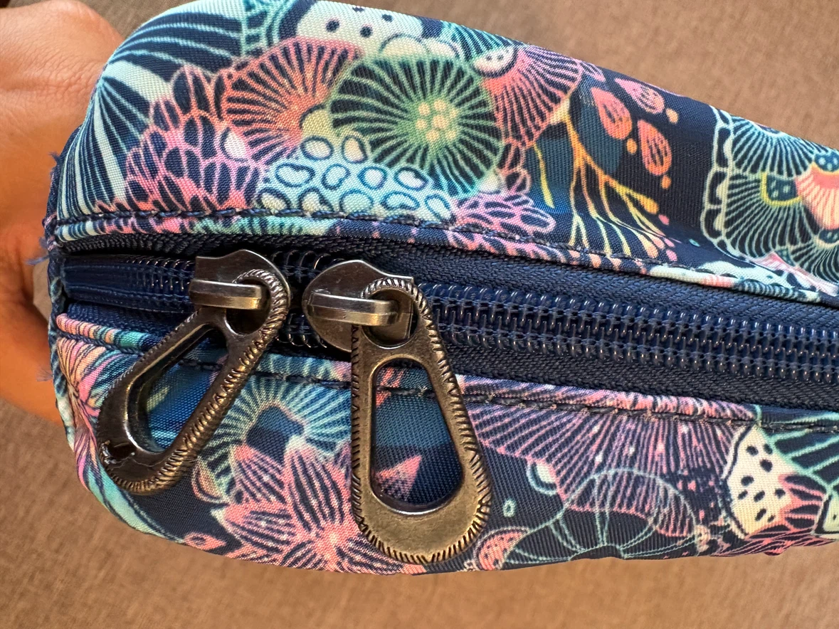 Sakroots Artist Circle Critter Hanging Travel Cosmetic Case - photo 2