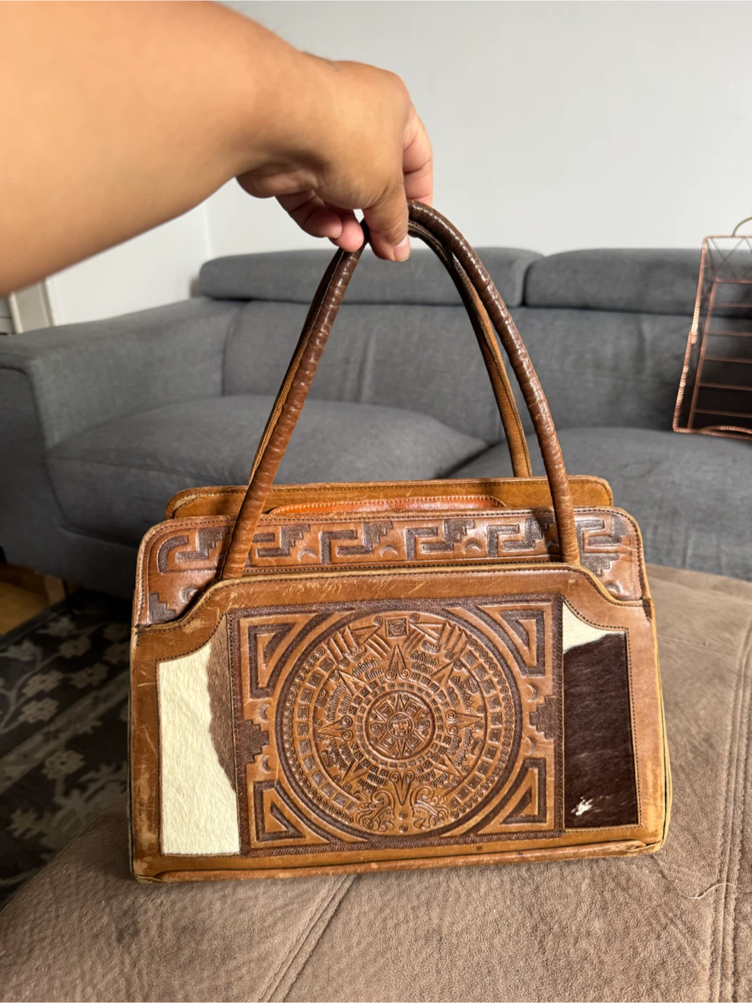 Vintage Leather Tooled Handbag with Cowhide Accents - photo 2