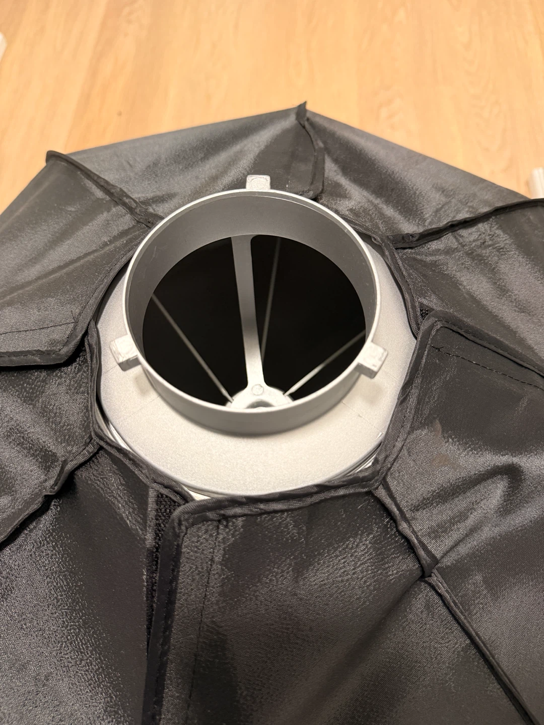 GODOX 95cm Octa Softbox w/ Honeycomb Grid (Bowens Mount) - photo 5