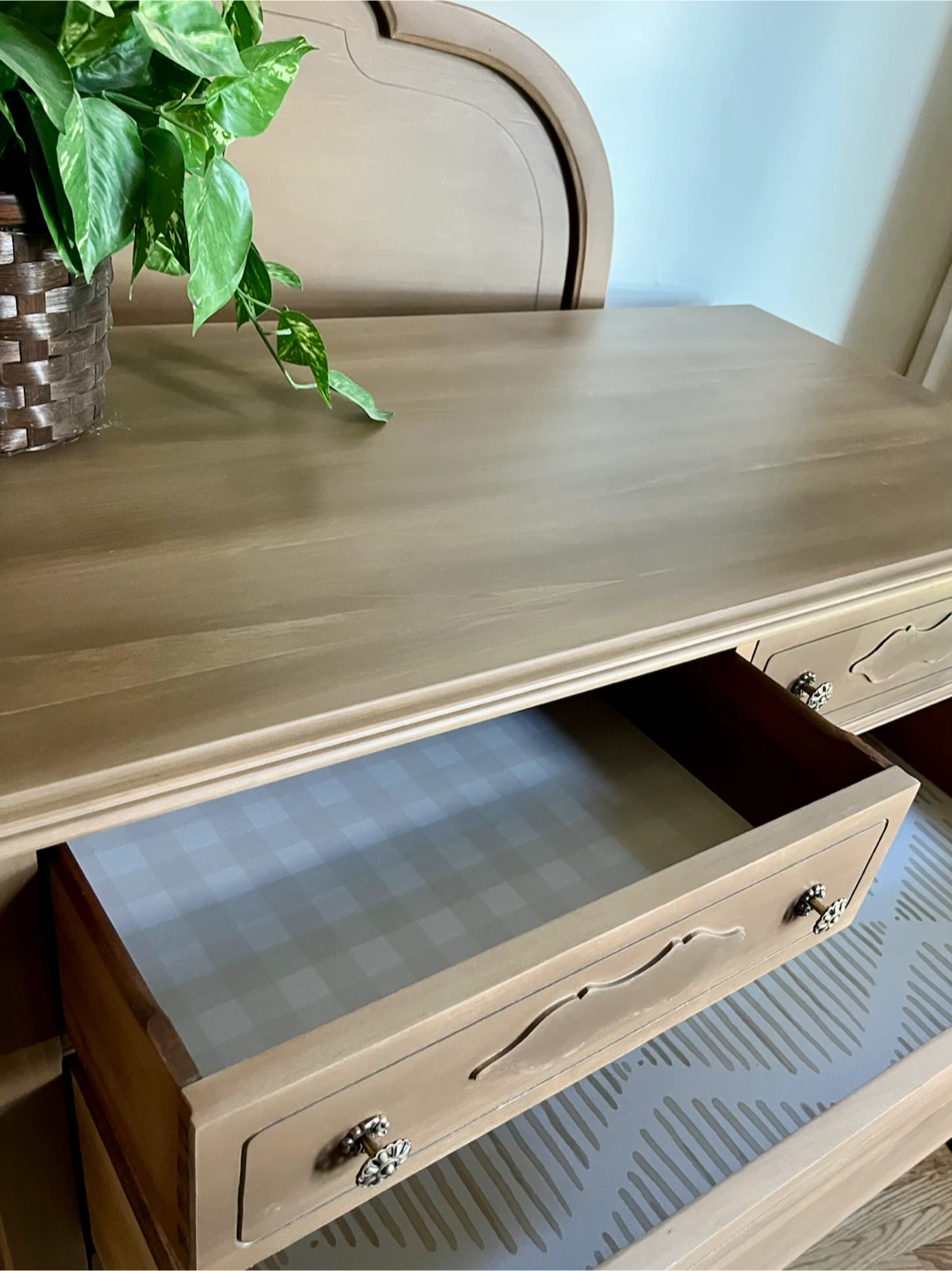 Refinished Vintage Solid Wood Dresser - photo 4