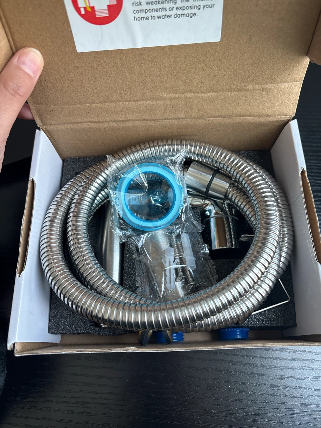 New - Arofa Hand Held Bidet Sprayer Set - photo 2