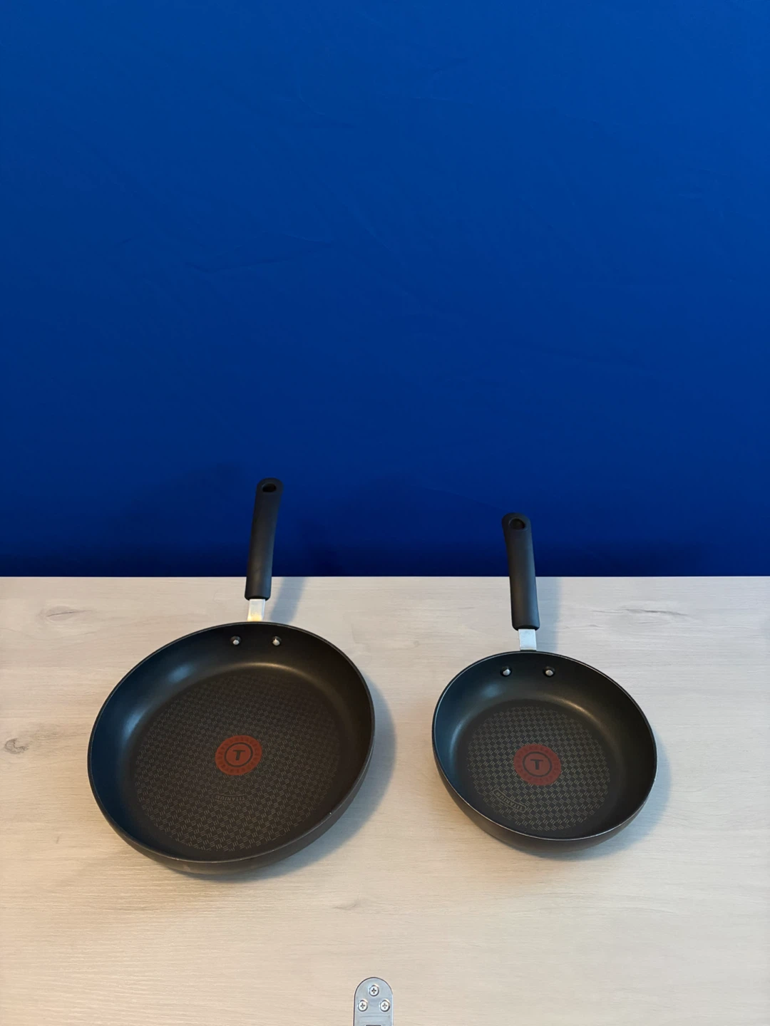 T-Fal Cookware Set + Extra Frying Pan, Griddle & Utensils - photo 4
