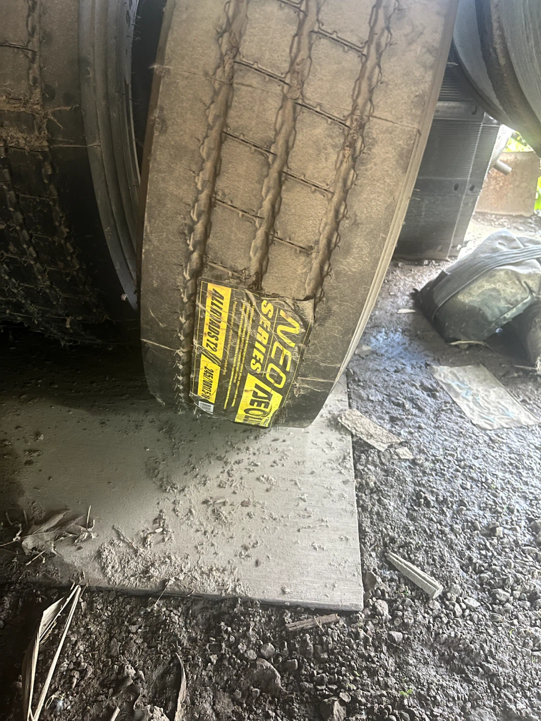 Neo Allroads Tire 245/70R17.5 - photo 2