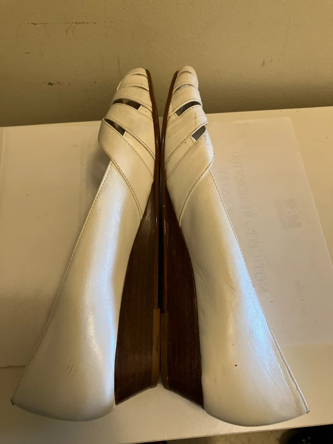 White Vionic Peep Toe Wedge Heels - photo 3